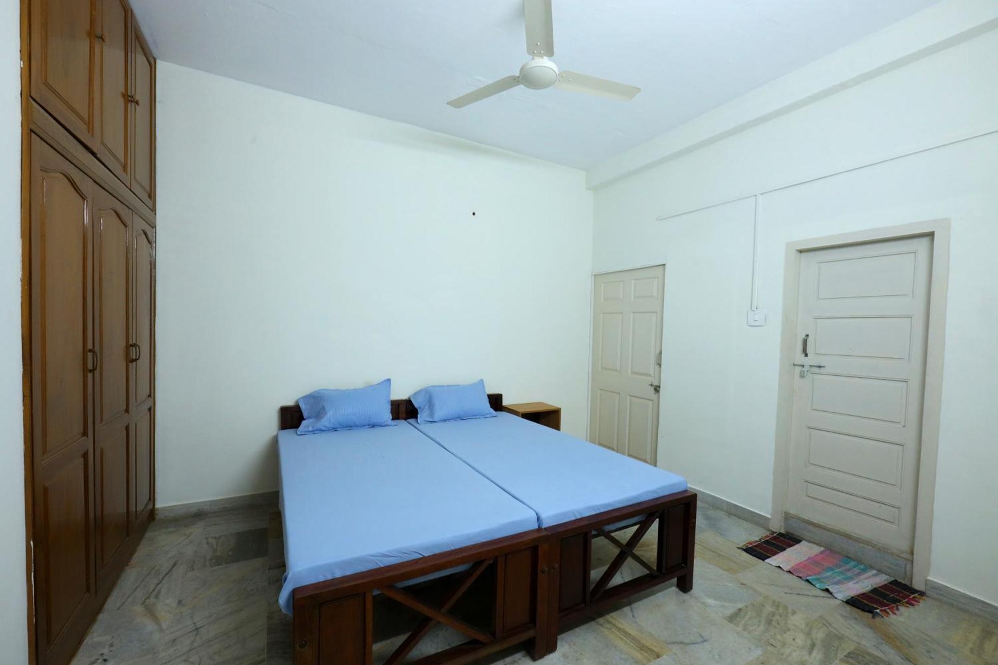 Temple View Residency Hotel Chottanikara Buitenkant foto
