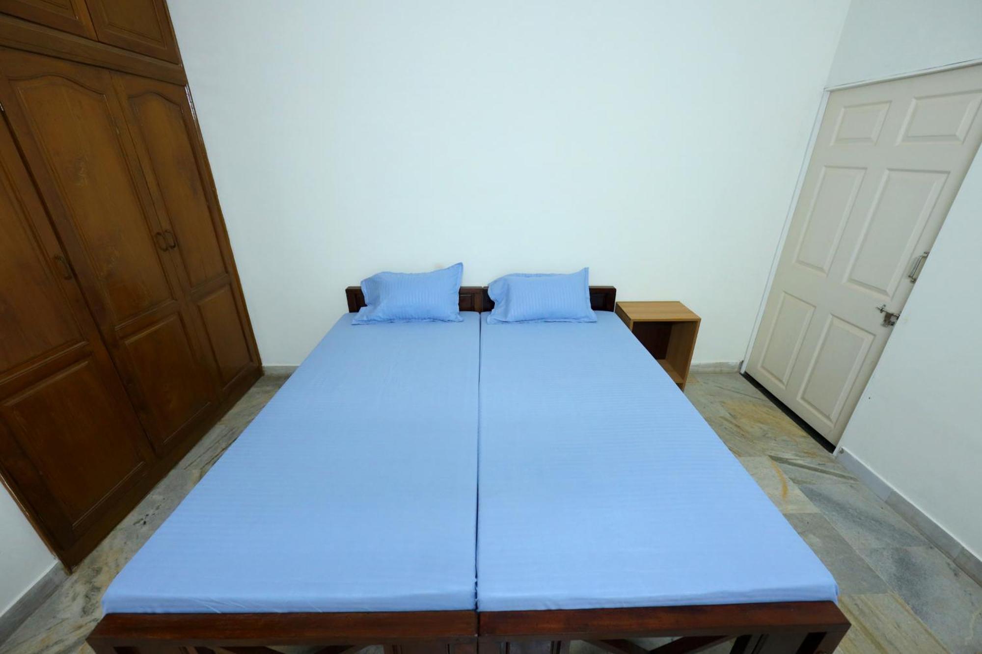 Temple View Residency Hotel Chottanikara Buitenkant foto